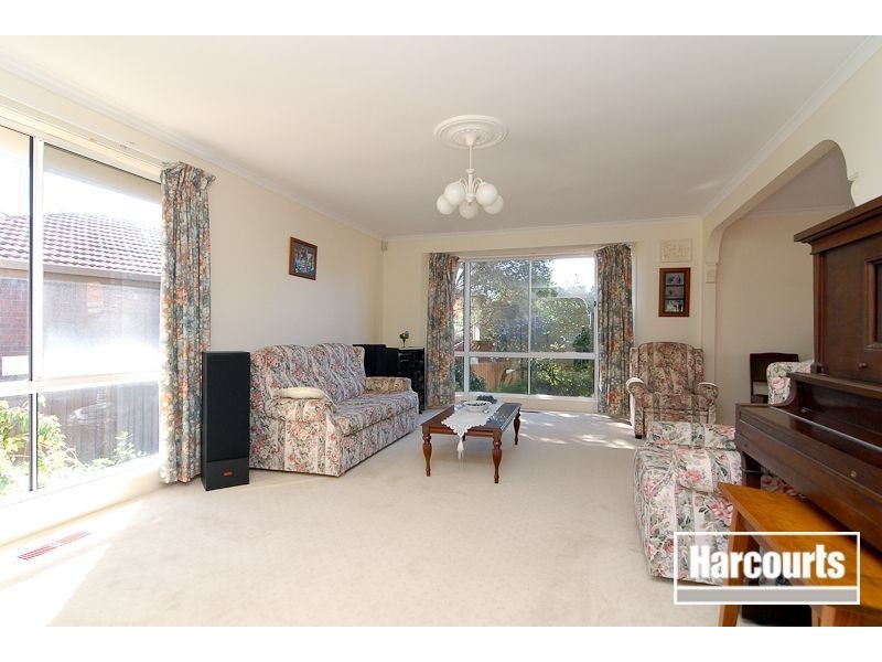 6 Dion Court, Narre Warren VIC 3805