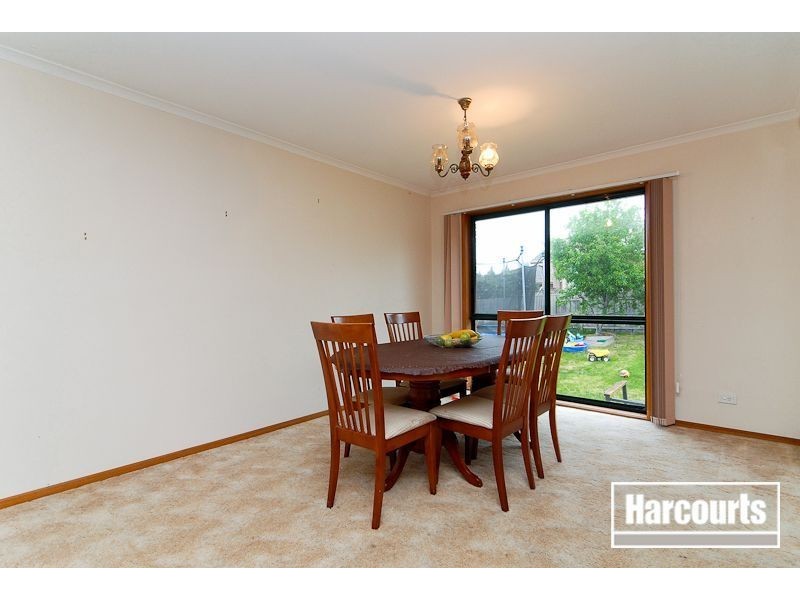 136 Hinrichsen Drive, Hallam VIC 3803