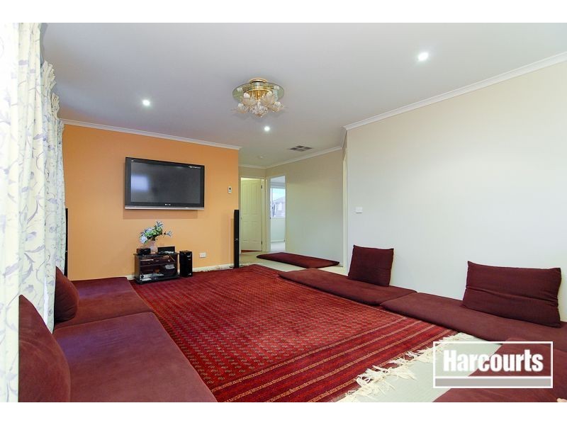 49 Tomasetti Crescent, Narre Warren VIC 3805