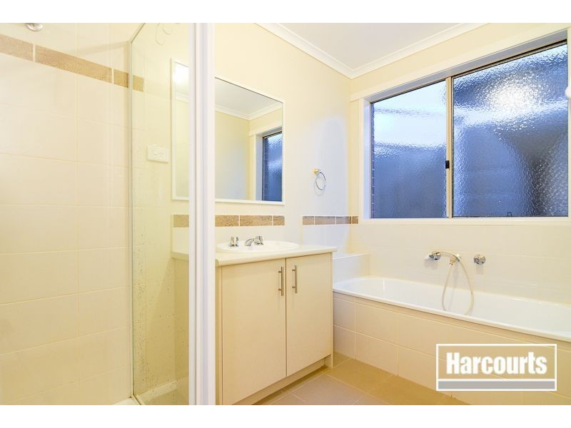 49 Tomasetti Crescent, Narre Warren VIC 3805