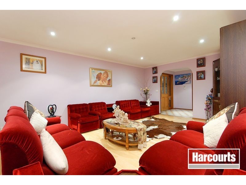 16 Springfield Drive, Narre Warren VIC 3805