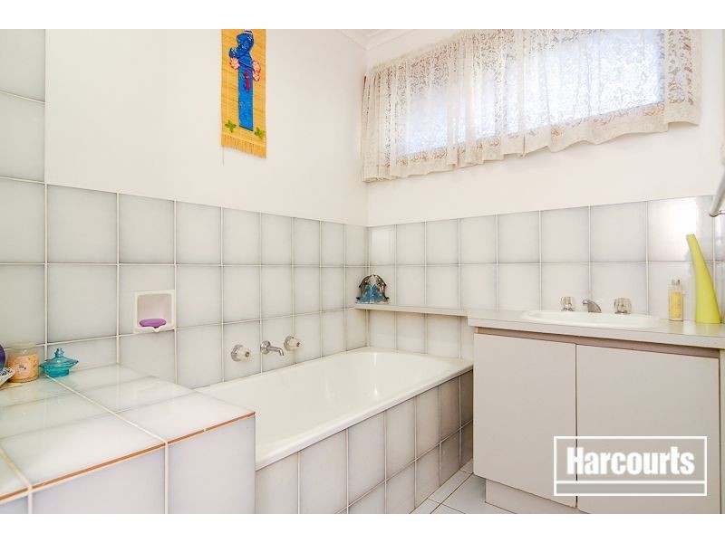 16 Springfield Drive, Narre Warren VIC 3805
