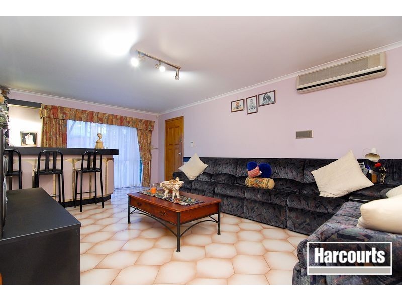 16 Springfield Drive, Narre Warren VIC 3805