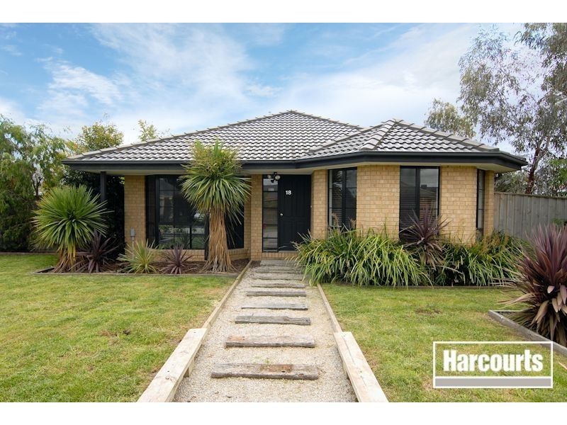 18 Riverglen Rd, Berwick VIC 3806