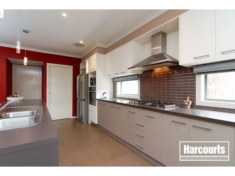 4 Monarch Road, Berwick VIC 3806