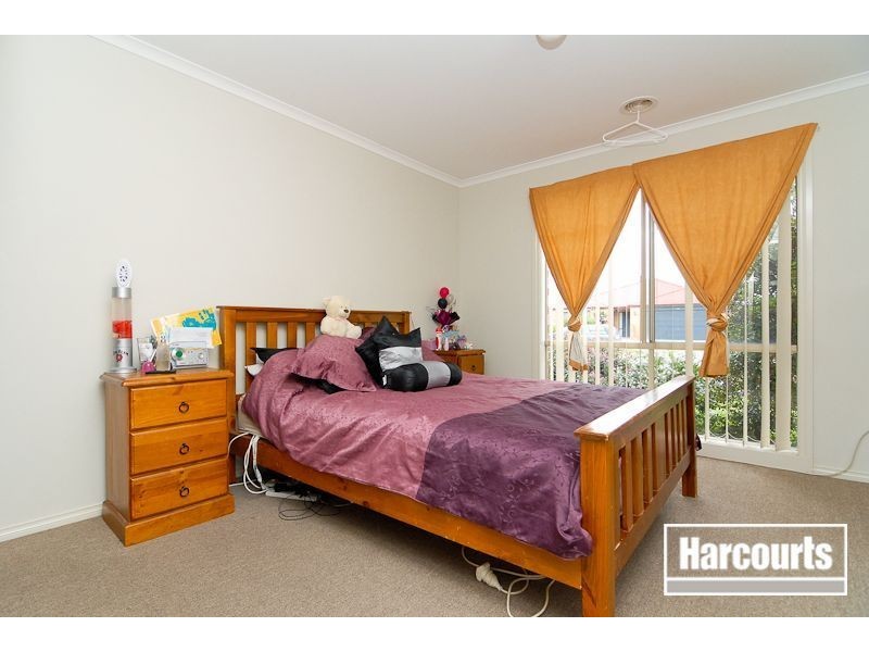 12 Nile Crescent, Cranbourne VIC 3977