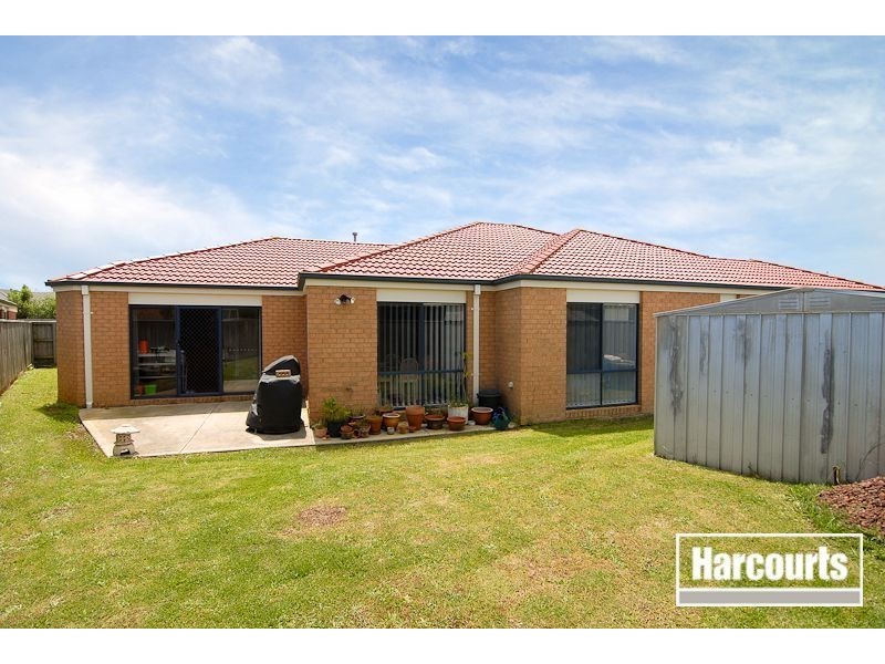 2 Royal Court, Narre Warren South VIC 3805