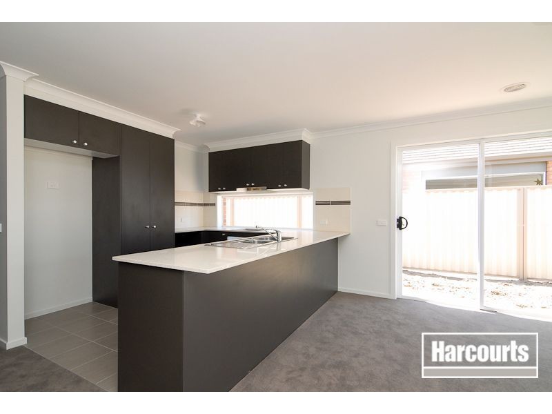 11 Morgan Way, Pakenham VIC 3810