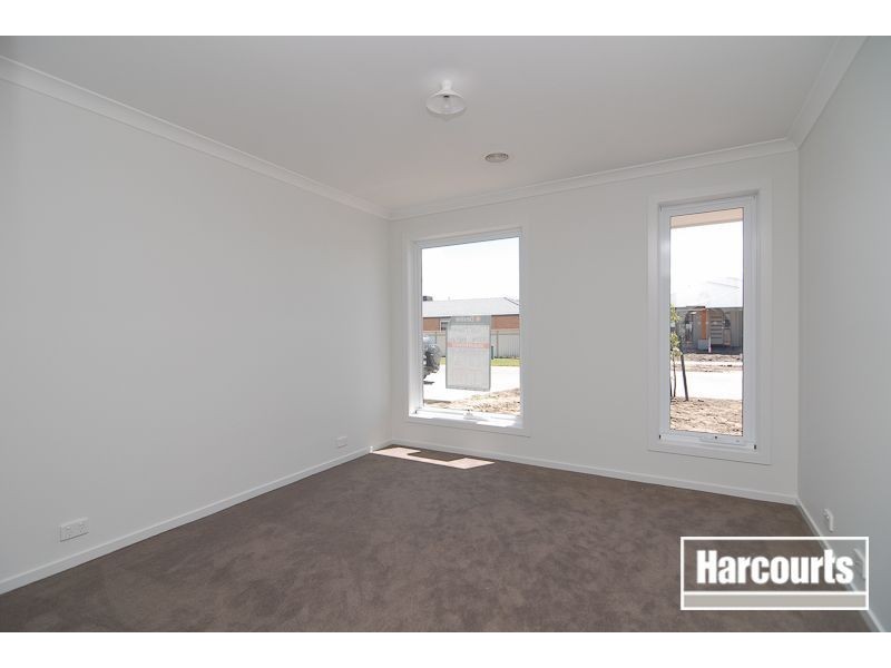 11 Morgan Way, Pakenham VIC 3810