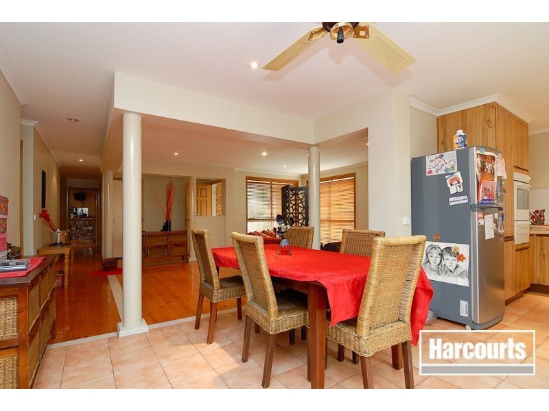 33 Maramba Drive, Narre Warren VIC 3805