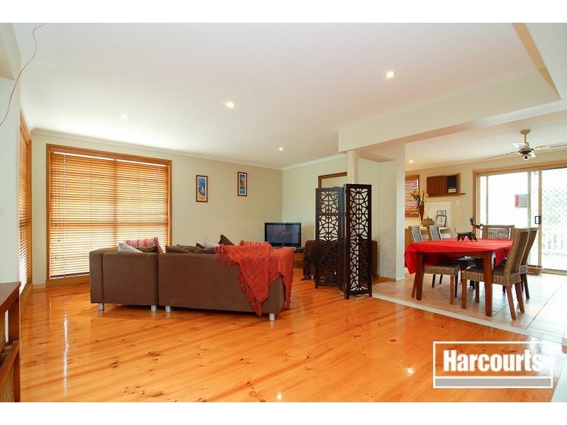 33 Maramba Drive, Narre Warren VIC 3805