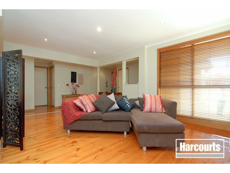 33 Maramba Drive, Narre Warren VIC 3805