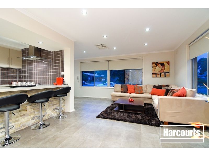13 Fountain Drive, Narre Warren VIC 3805