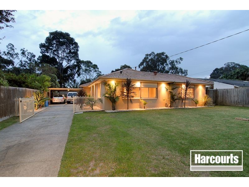 13 Fountain Drive, Narre Warren VIC 3805