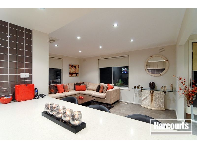 13 Fountain Drive, Narre Warren VIC 3805