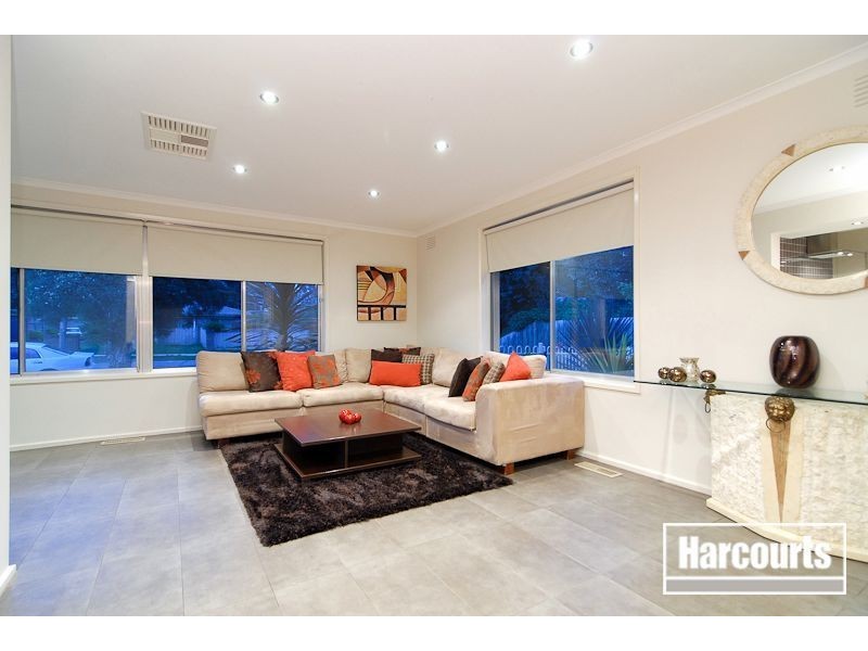 13 Fountain Drive, Narre Warren VIC 3805