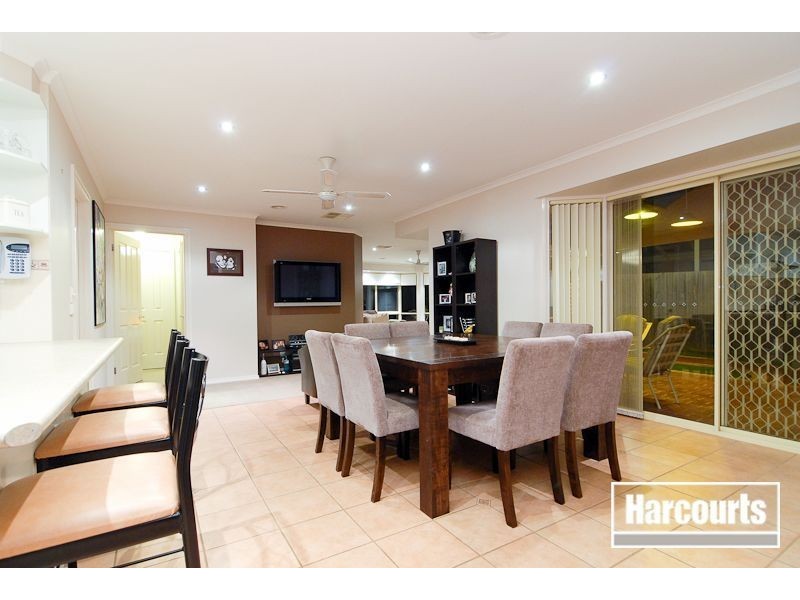 6 Wintersun Road, Berwick VIC 3806
