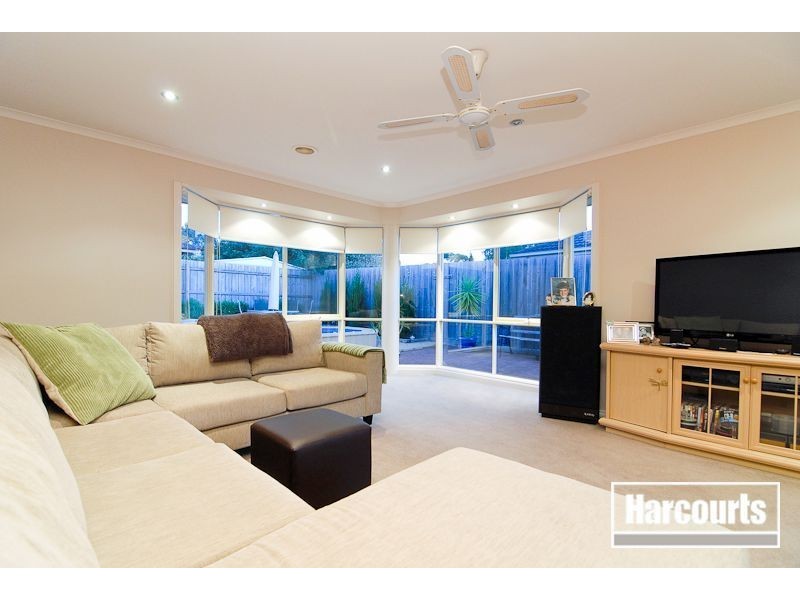 6 Wintersun Road, Berwick VIC 3806