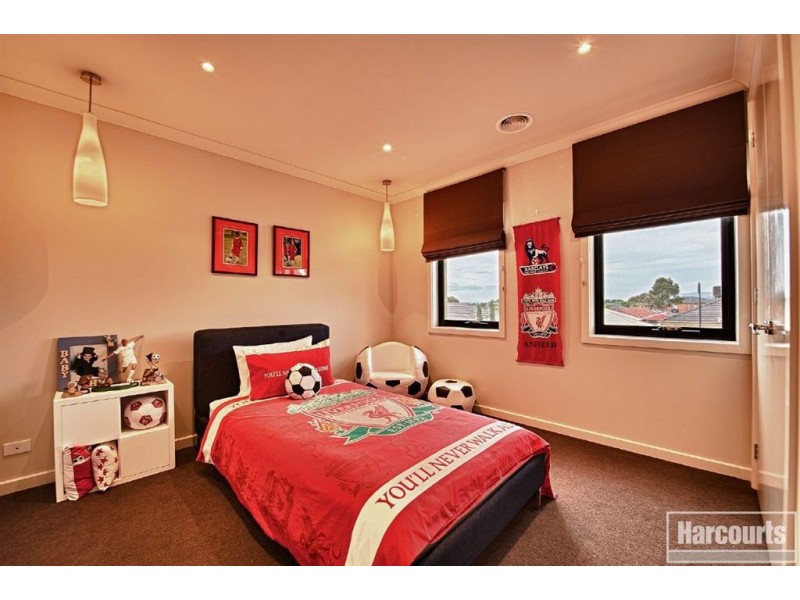 29 Golden Grove Drive, Narre Warren South VIC 3805