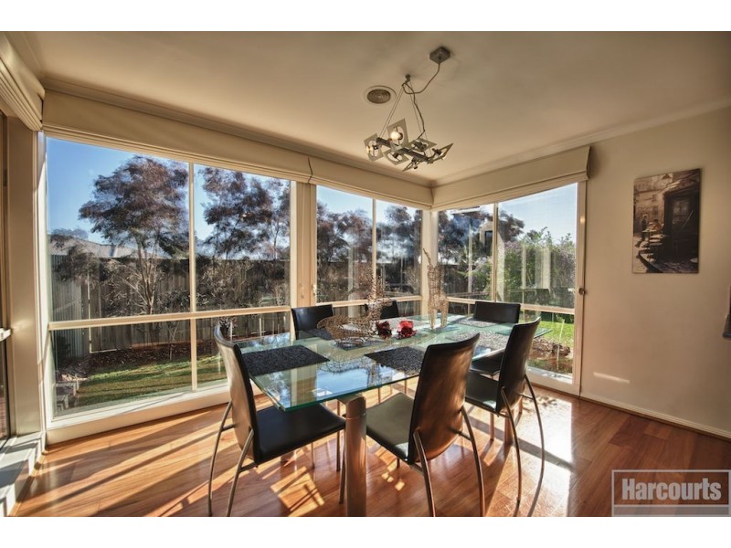 128 Berwick Springs Promenade, Narre Warren South VIC 3805