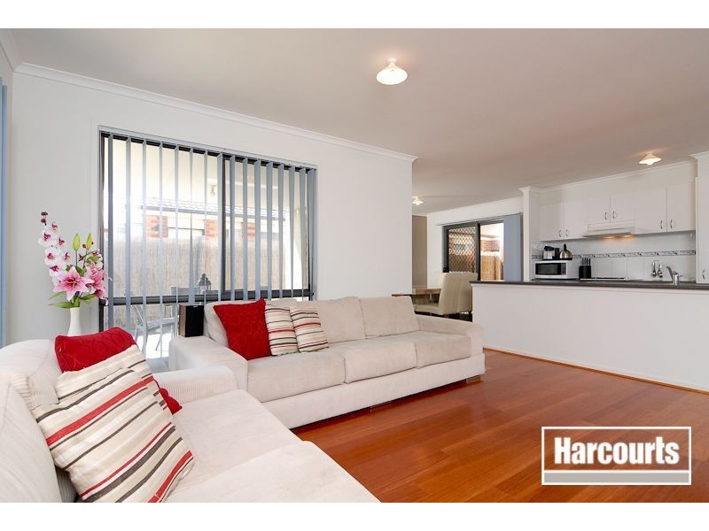 6 Norma Close, Narre Warren South VIC 3805