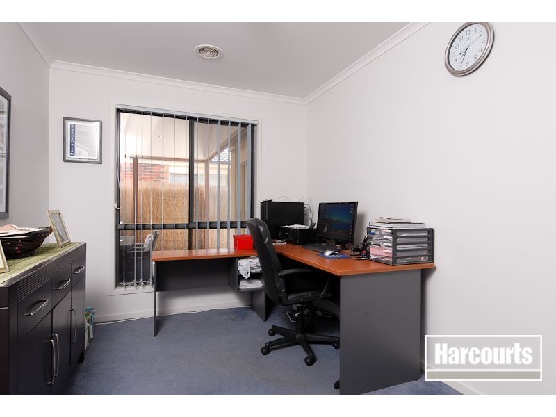 6 Norma Close, Narre Warren South VIC 3805