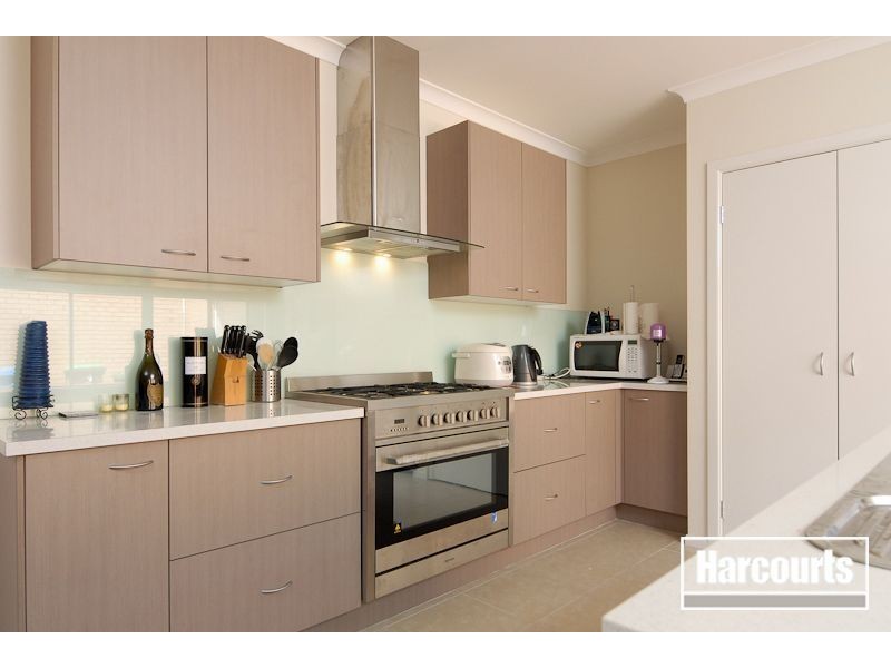 68 Alisma Boulevard, Cranbourne North VIC 3977