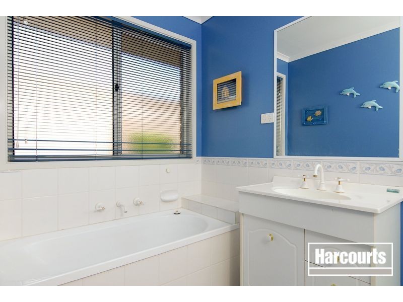 12 Marella Place, Narre Warren South VIC 3805