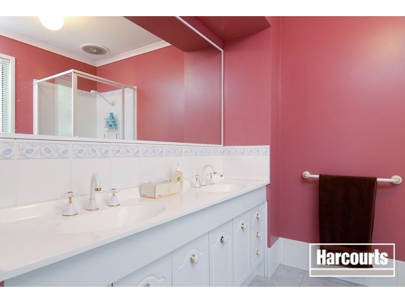 12 Marella Place, Narre Warren South VIC 3805