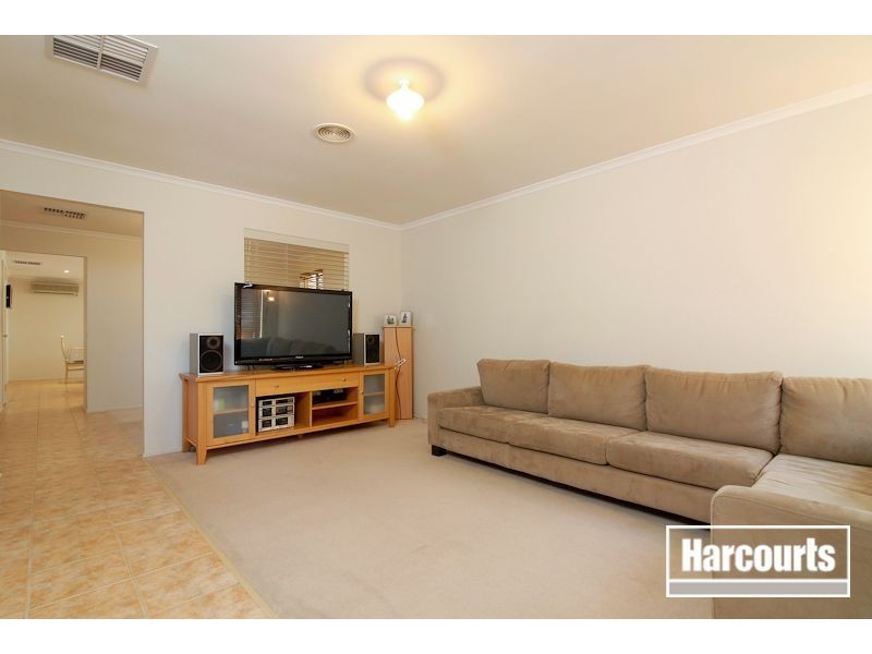 9 Turella Close, Berwick VIC 3806