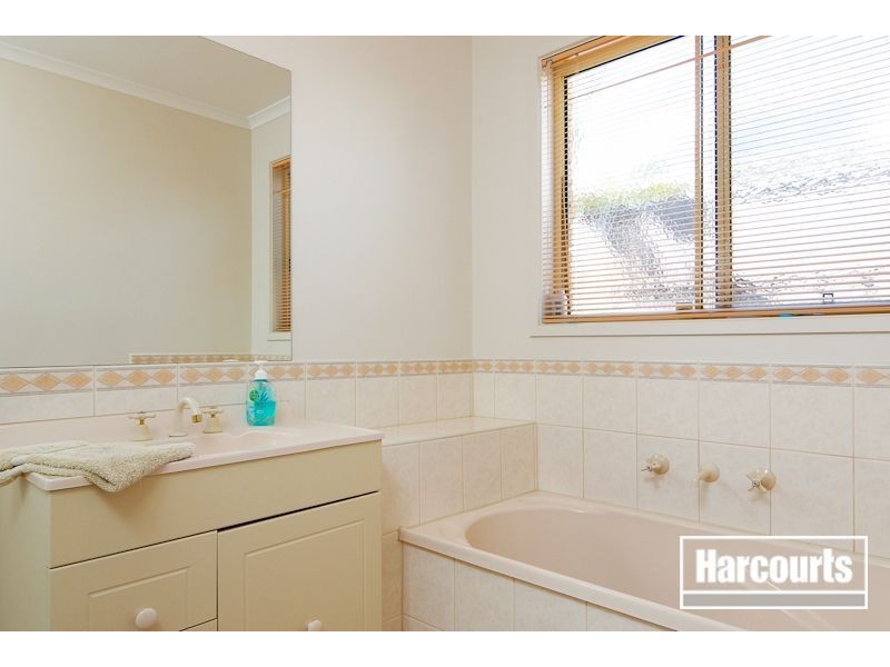 9 Turella Close, Berwick VIC 3806