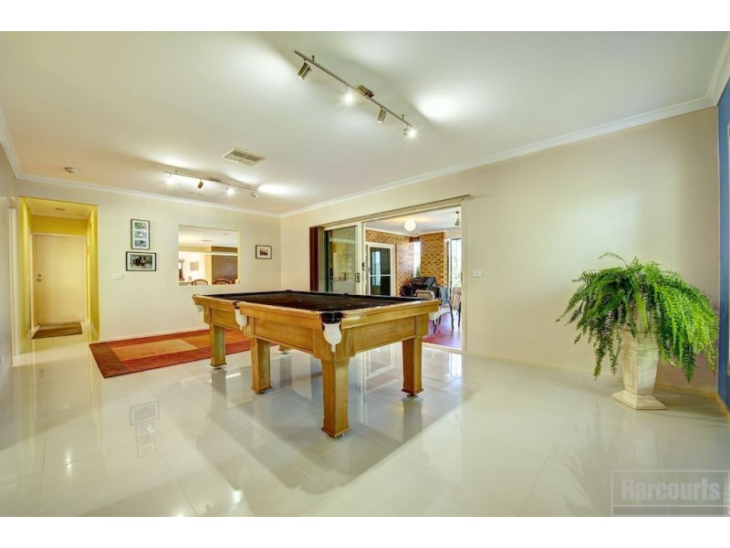 13 Kimberley Downs Court, Narre Warren South VIC 3805