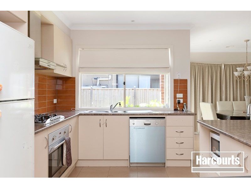 27 Beauford Avenue, Narre Warren South VIC 3805