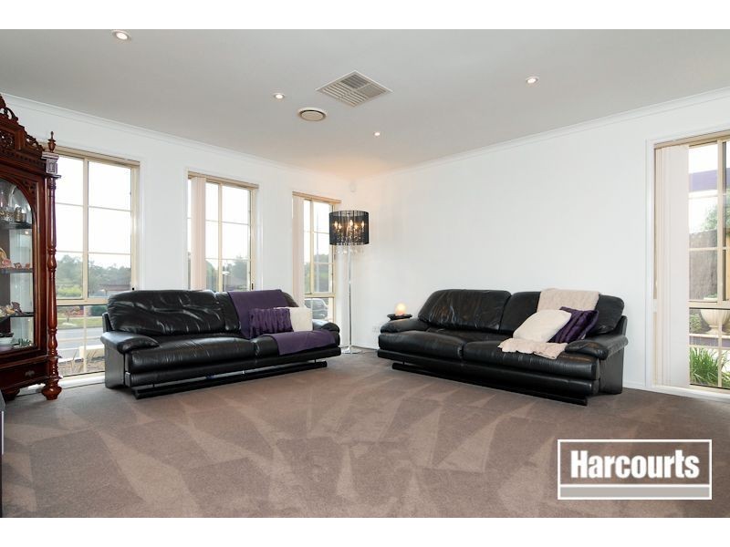 96 Kurrajong Road, Narre Warren VIC 3805