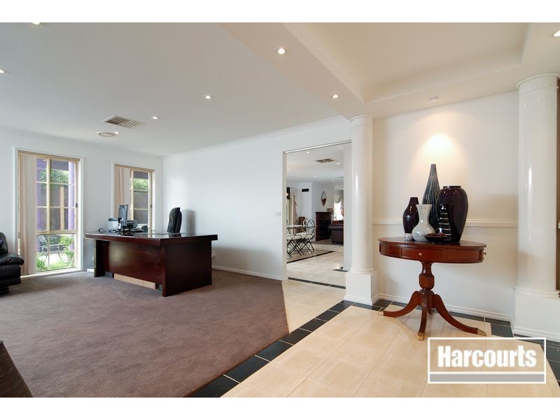 96 Kurrajong Road, Narre Warren VIC 3805