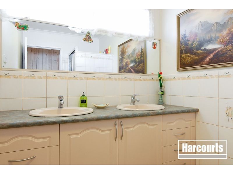 3 Westleigh Crescent, Narre Warren VIC 3805