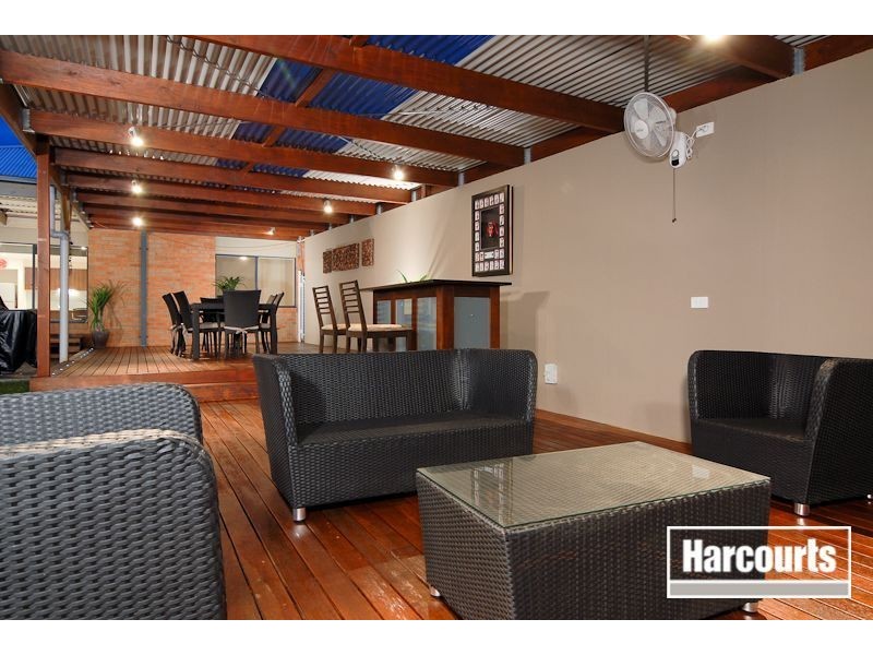 10 Sunhill Way, Berwick VIC 3806