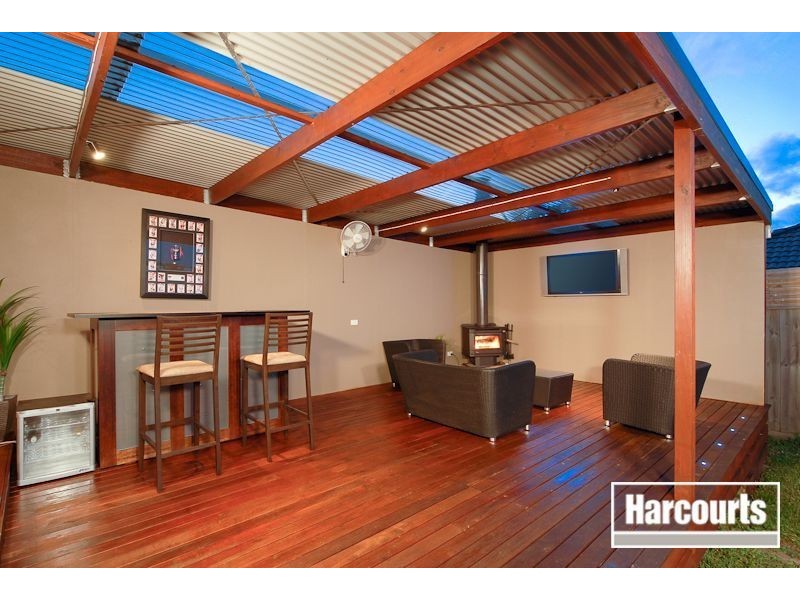10 Sunhill Way, Berwick VIC 3806