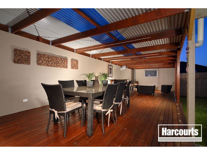 10 Sunhill Way, Berwick VIC 3806