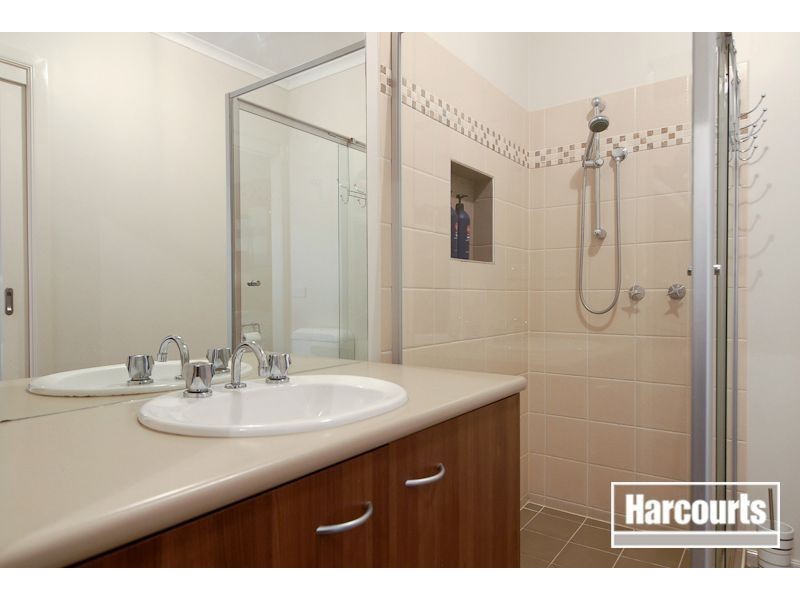 10 Sunhill Way, Berwick VIC 3806