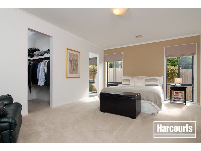 12 Dorchester Drive, Narre Warren South VIC 3805