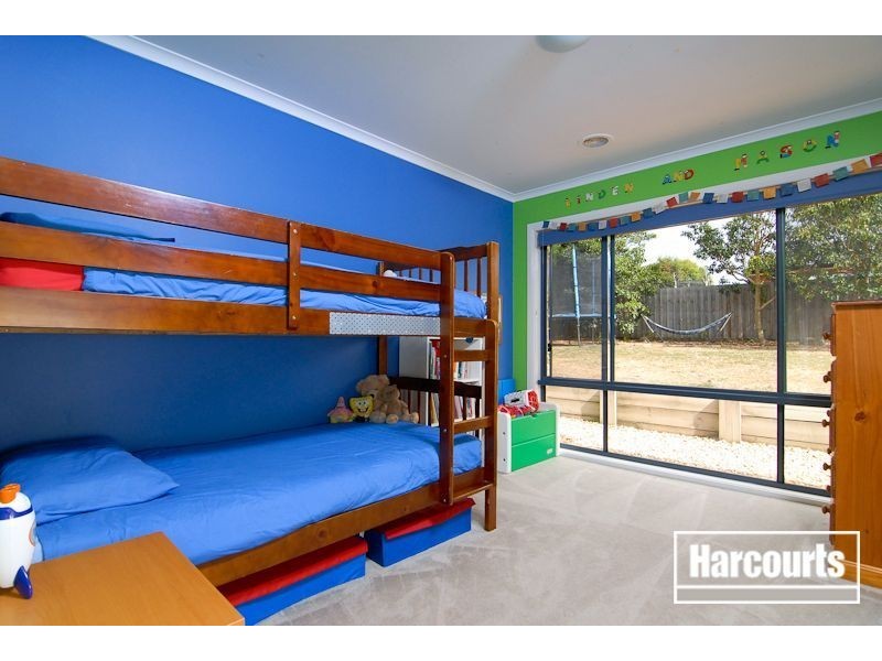 12 Dorchester Drive, Narre Warren South VIC 3805