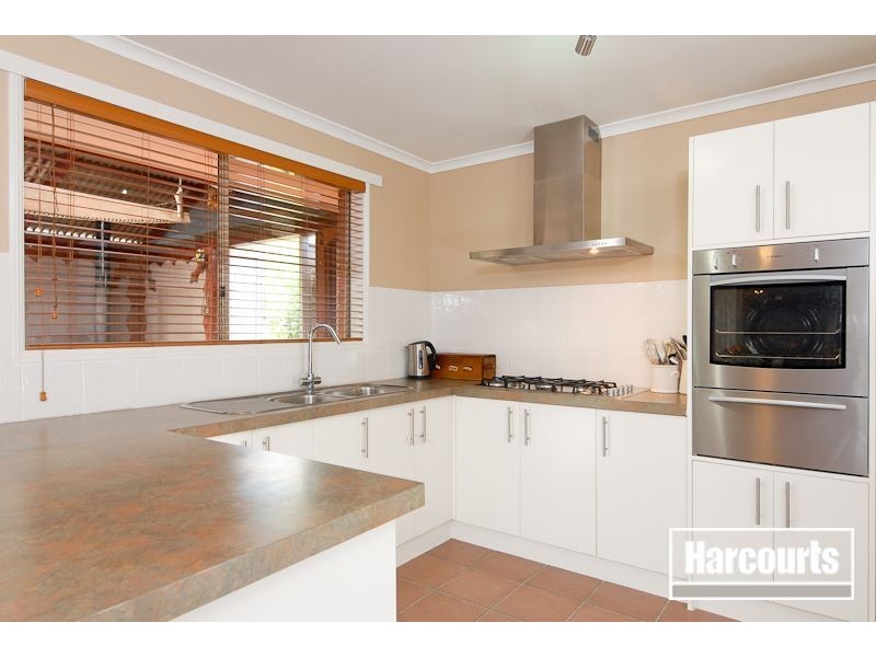 7 Castella Place, Hampton Park VIC 3976
