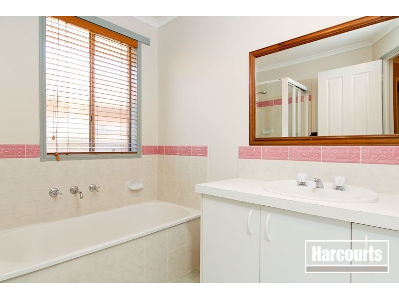 7 Castella Place, Hampton Park VIC 3976