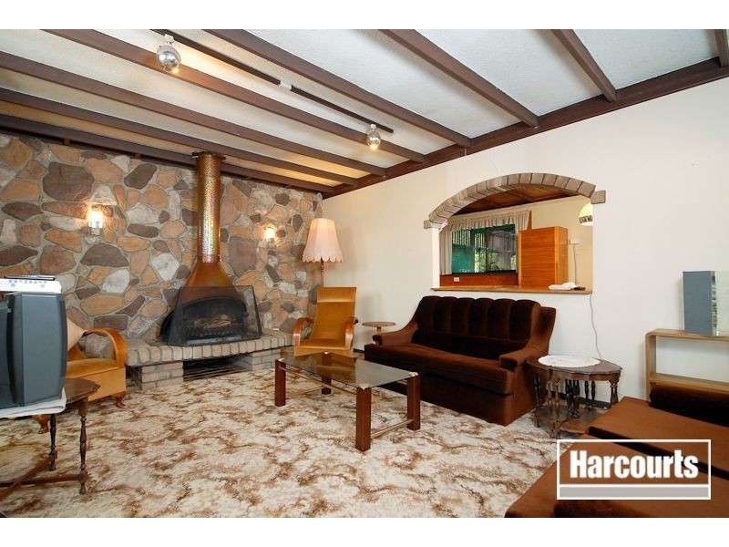 54 Meadow Wood Walk, Narre Warren VIC 3805