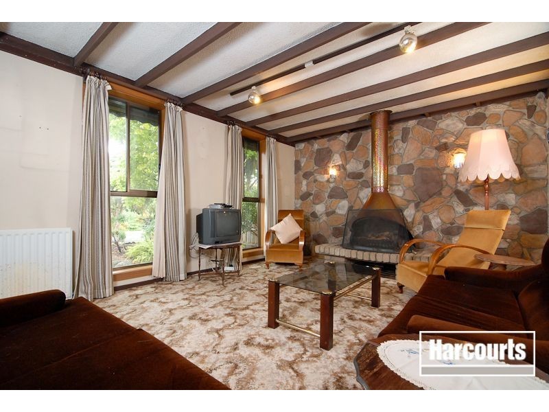 54 Meadow Wood Walk, Narre Warren VIC 3805