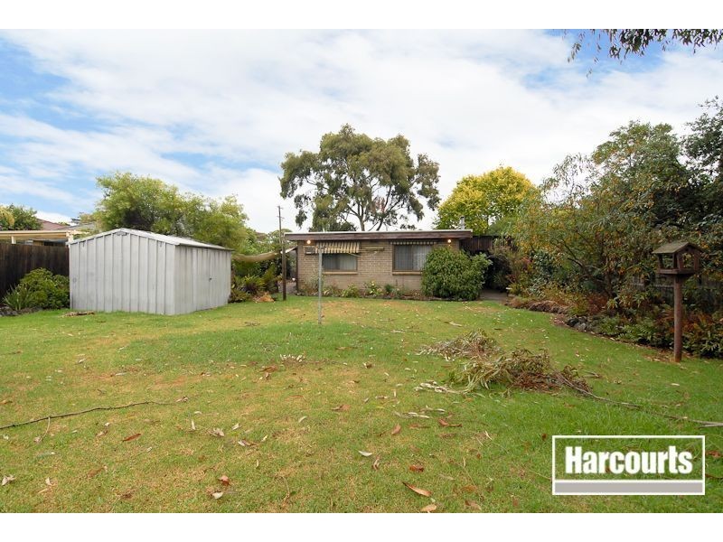 54 Meadow Wood Walk, Narre Warren VIC 3805