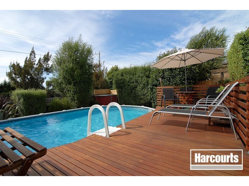 8 Charing Cross Place, Narre Warren VIC 3805