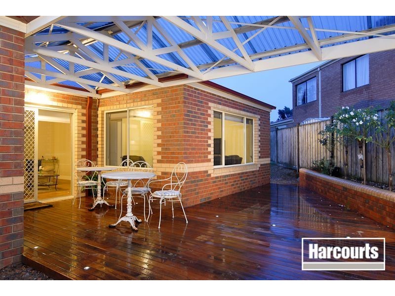 32 Champagne Grove, Narre Warren South VIC 3805