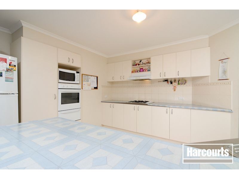 5 Grenfell Rise, Narre Warren South VIC 3805